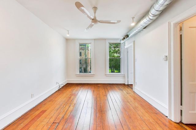 812 W 19th Street 2F, Chicago, IL 60608