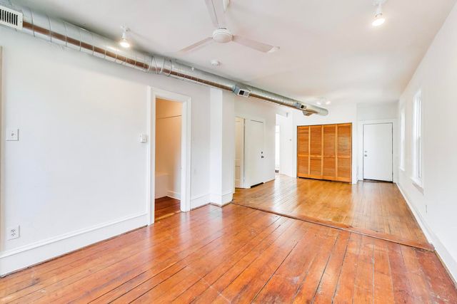 812 W 19th Street 2F, Chicago, IL 60608