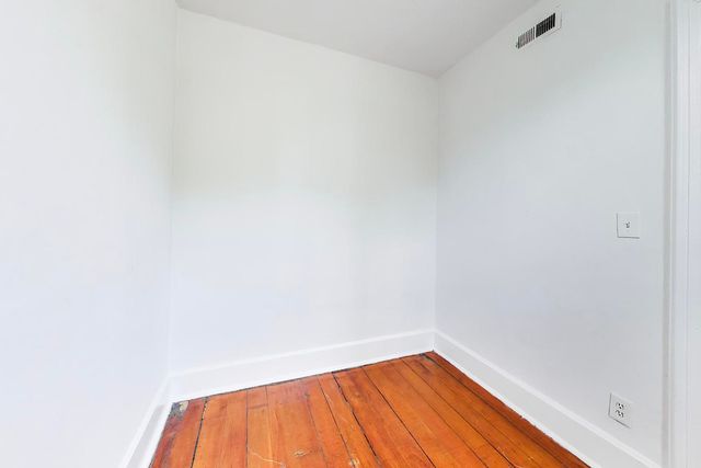 812 W 19th Street 2F, Chicago, IL 60608