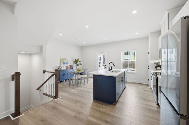 905 Mountain View Ct, Thompsons Station, TN 37179