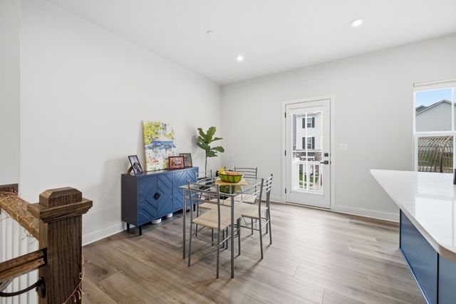 905 Mountain View Ct, Thompsons Station, TN 37179