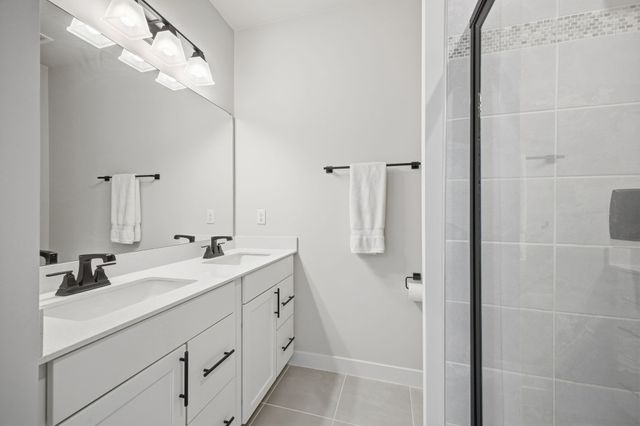 905 Mountain View Ct, Thompsons Station, TN 37179