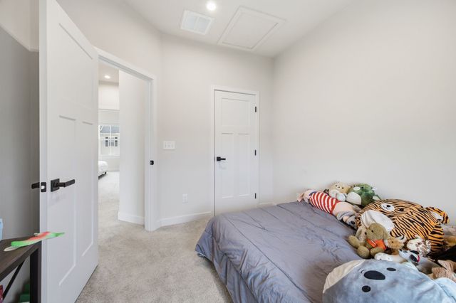 905 Mountain View Ct, Thompsons Station, TN 37179