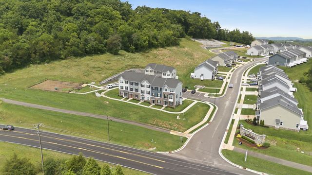 905 Mountain View Ct, Thompsons Station, TN 37179