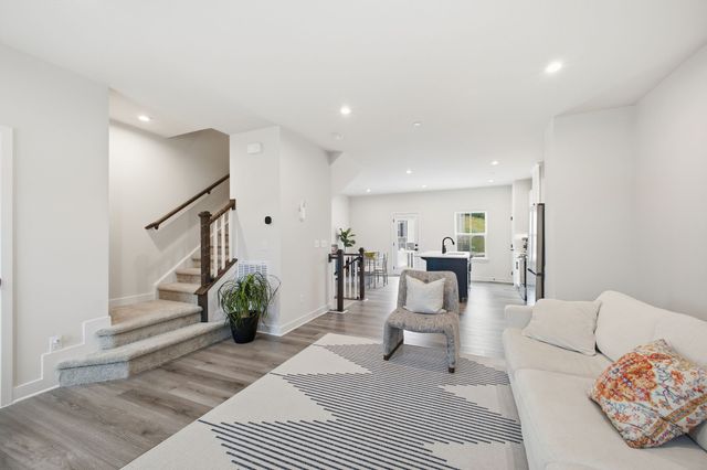 905 Mountain View Ct, Thompsons Station, TN 37179