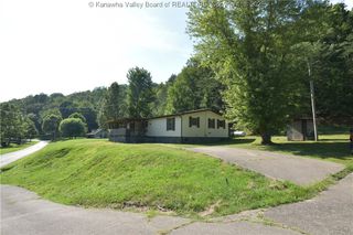 3701 N Grapevine, Sissonville, WV 25320