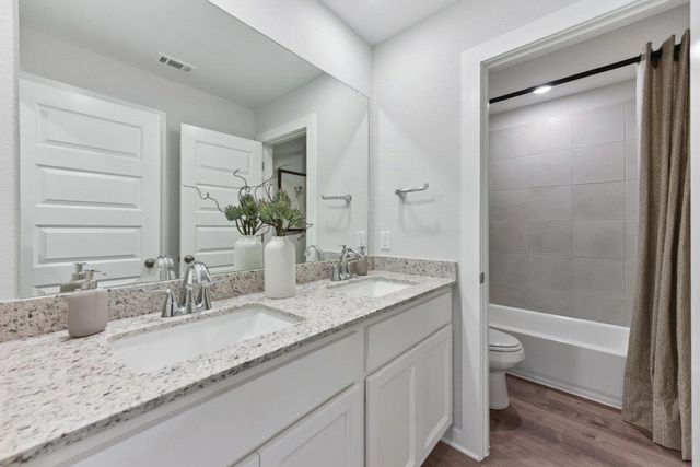 129 Two Bits LN, Elgin, TX 78621