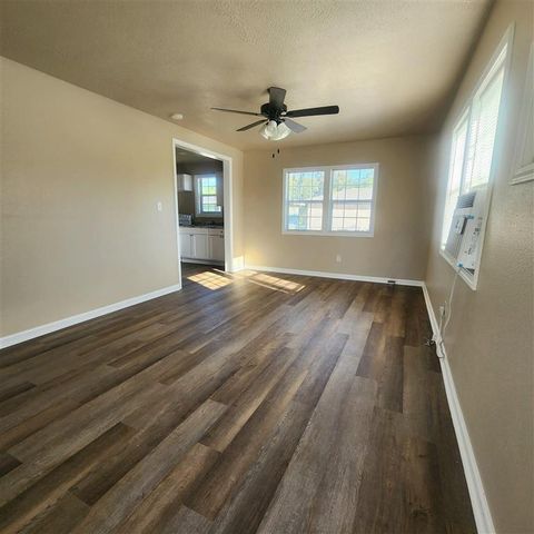 2014 Pinehurst Street, Lake Charles, LA 70601