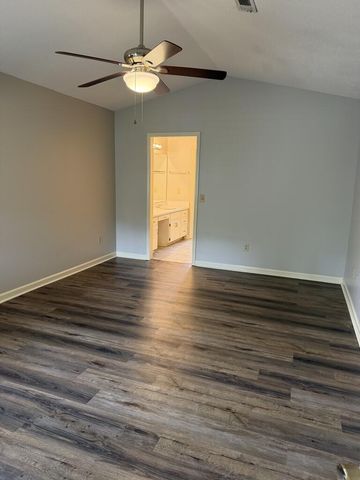 407 Denise St, Dothan, AL 36305