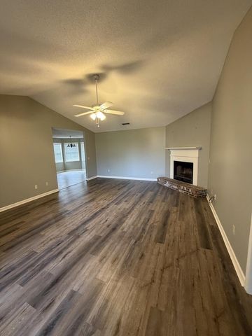 407 Denise St, Dothan, AL 36305