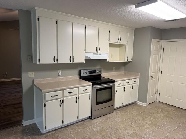 407 Denise St, Dothan, AL 36305