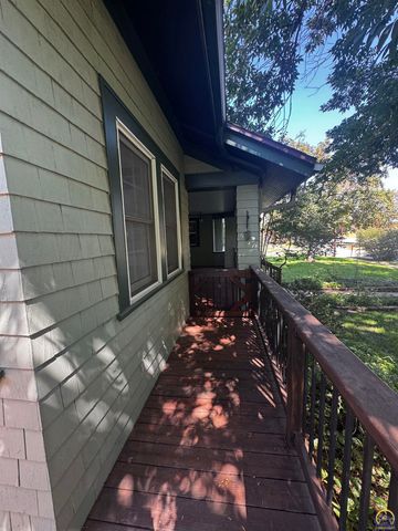1427 Neosho St, Emporia, KS 66801