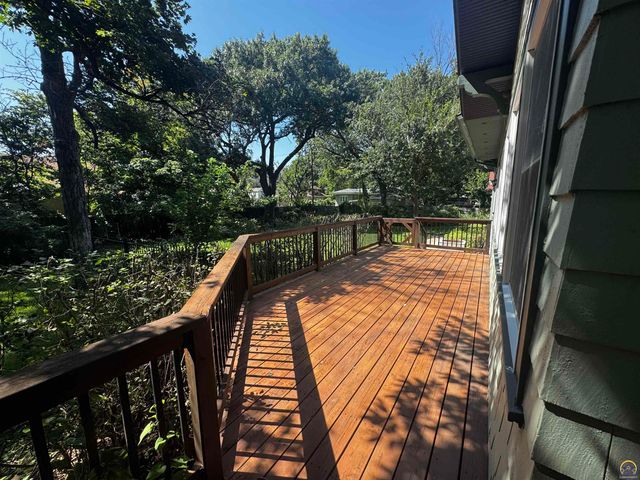 1427 Neosho St, Emporia, KS 66801