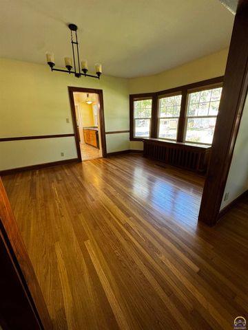 1427 Neosho St, Emporia, KS 66801