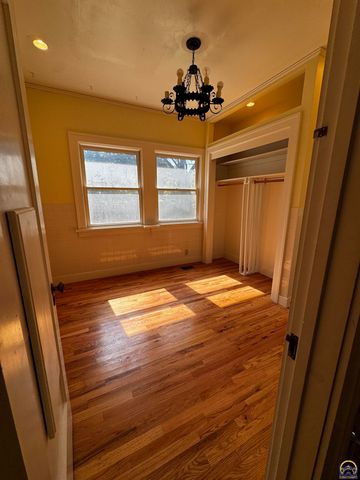 1427 Neosho St, Emporia, KS 66801