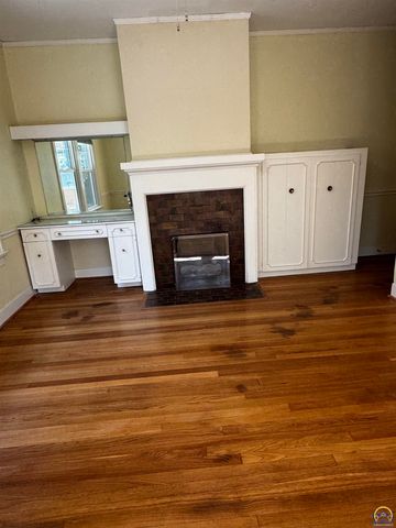 1427 Neosho St, Emporia, KS 66801