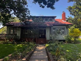 1427 Neosho St, Emporia, KS 66801