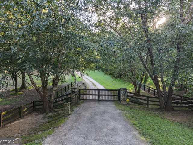 681 Duck Thurmond Road, Dawsonville, GA 30534