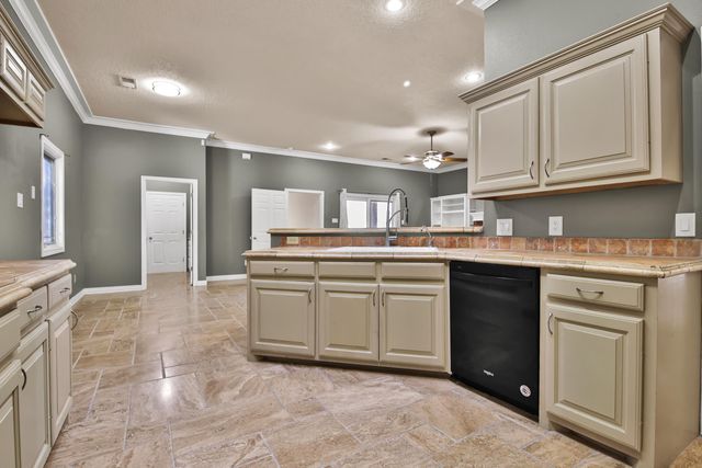 2622 Loyola Street, Lubbock, TX 79415