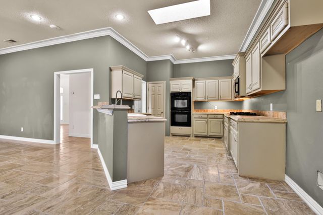 2622 Loyola Street, Lubbock, TX 79415