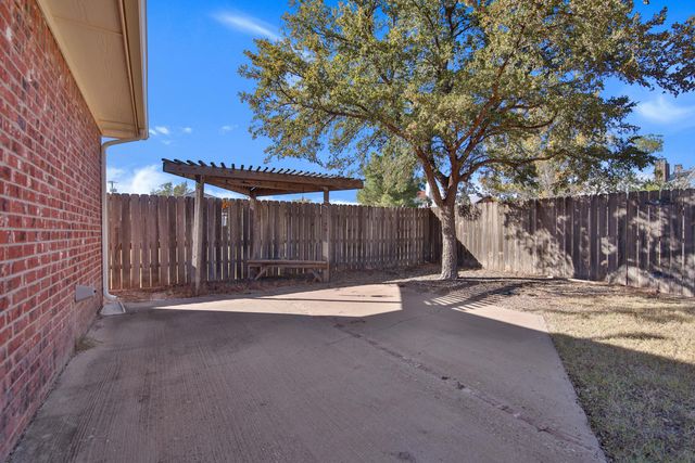 2622 Loyola Street, Lubbock, TX 79415
