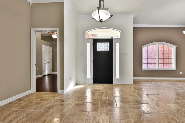 2622 Loyola Street, Lubbock, TX 79415