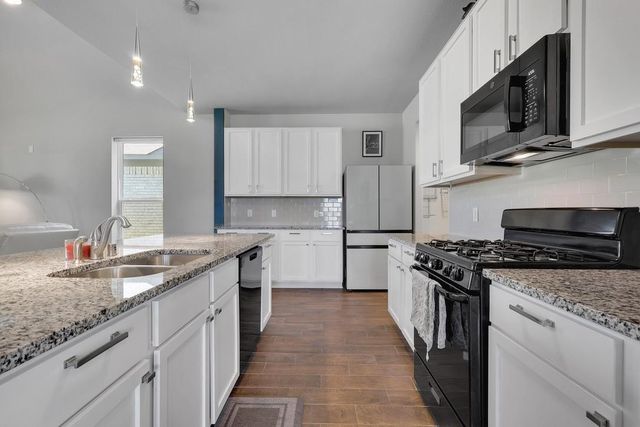 2642 Sunlit Meadow Trail, Fresno, TX 77545