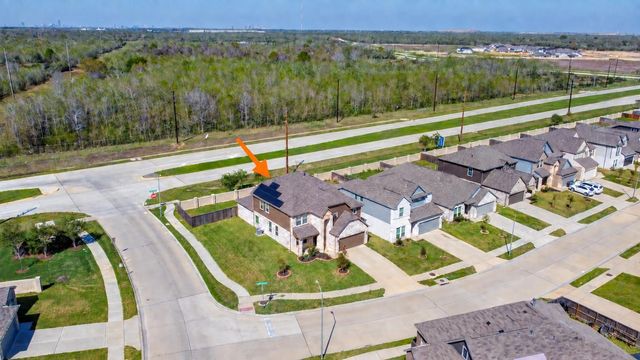 2642 Sunlit Meadow Trail, Fresno, TX 77545