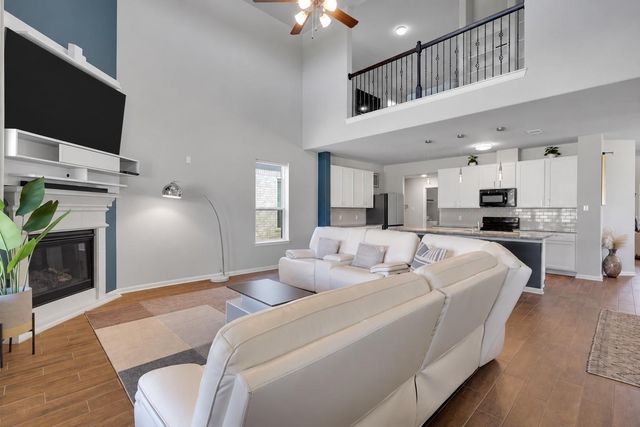 2642 Sunlit Meadow Trail, Fresno, TX 77545