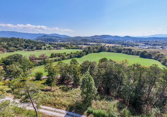 000 Mistletoe Ridge, Murphy, NC 28906