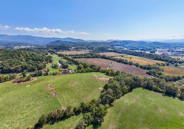 000 Mistletoe Ridge, Murphy, NC 28906