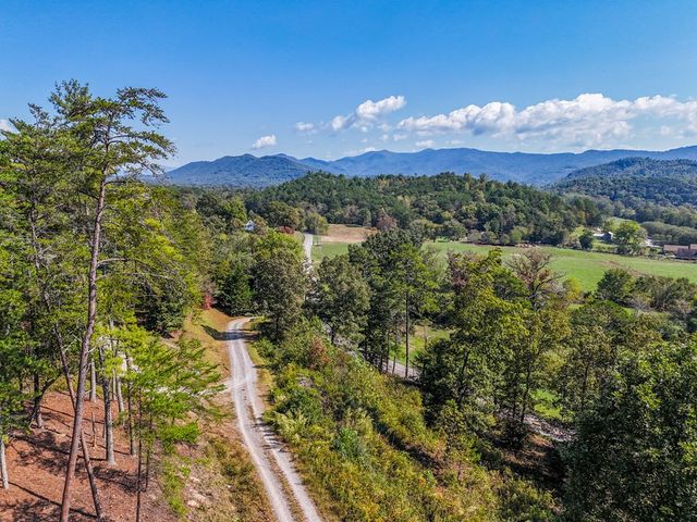 000 Mistletoe Ridge, Murphy, NC 28906