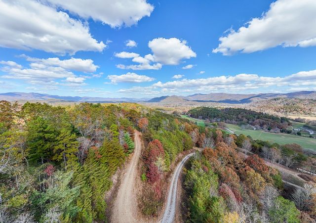 000 Mistletoe Ridge, Murphy, NC 28906