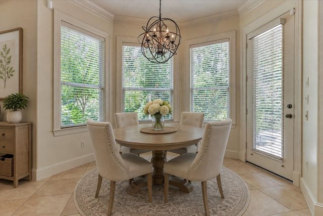 94 E Bracebridge Circle, The Woodlands, TX 77382