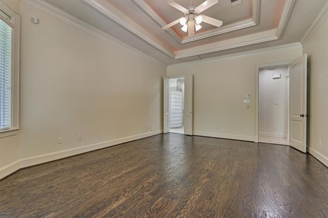 94 E Bracebridge Circle, The Woodlands, TX 77382