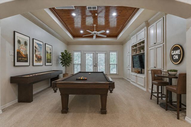 94 E Bracebridge Circle, The Woodlands, TX 77382