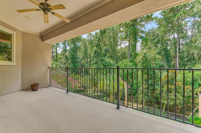 94 E Bracebridge Circle, The Woodlands, TX 77382