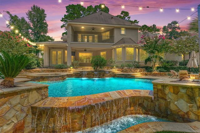 94 E Bracebridge Circle, The Woodlands, TX 77382