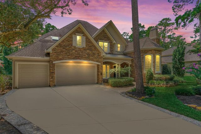 94 E Bracebridge Circle, The Woodlands, TX 77382