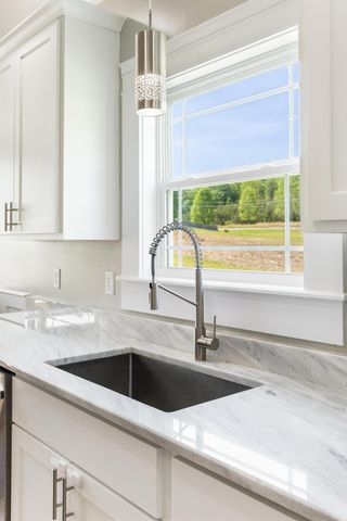 1164 Dreamfield Drive, Soddy Daisy, TN 37379