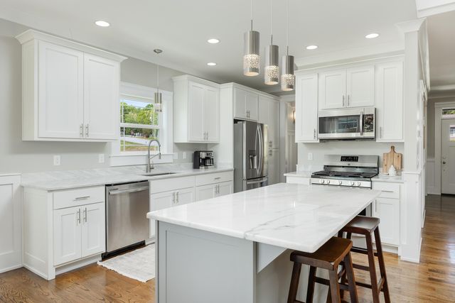 1164 Dreamfield Drive, Soddy Daisy, TN 37379