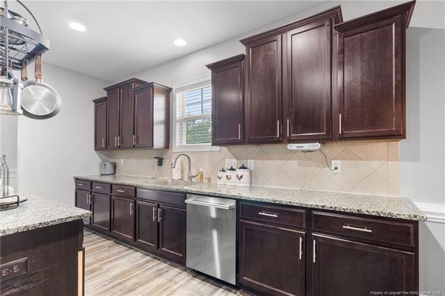6648 Carriage Crossing Road, Hope Mills, NC 28348