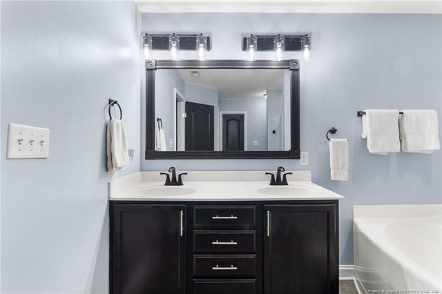 6648 Carriage Crossing Road, Hope Mills, NC 28348