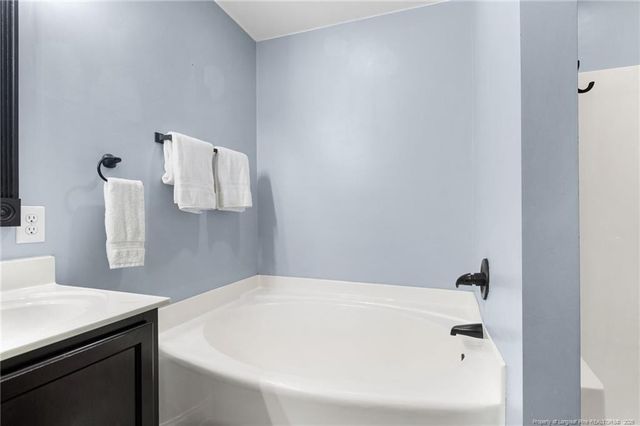 6648 Carriage Crossing Road, Hope Mills, NC 28348