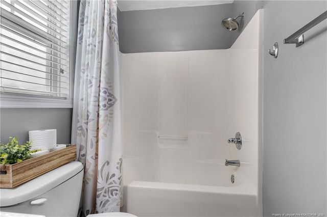 6648 Carriage Crossing Road, Hope Mills, NC 28348