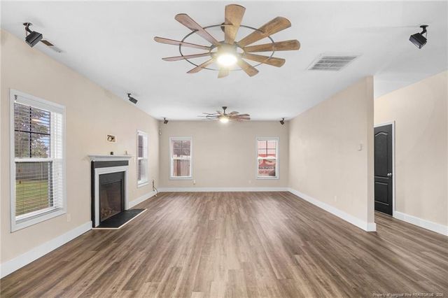 6648 Carriage Crossing Road, Hope Mills, NC 28348