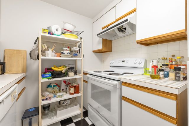 1933 Commonwealth Avenue 212, Boston, MA 02135