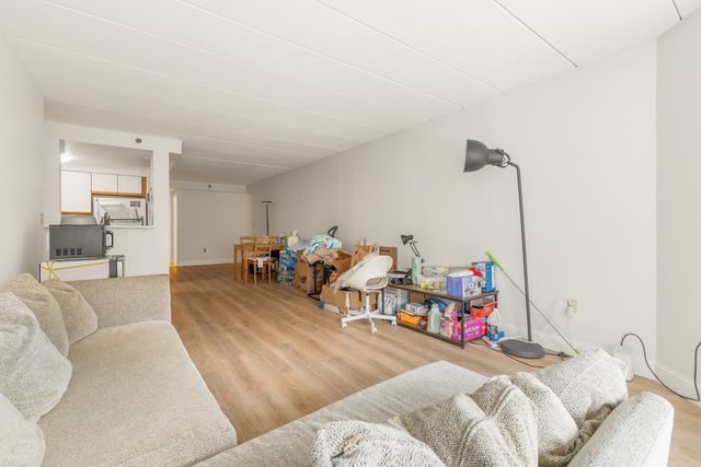 1933 Commonwealth Avenue 212, Boston, MA 02135