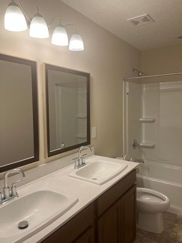 6613 Constitution Way, Powell, OH 43065