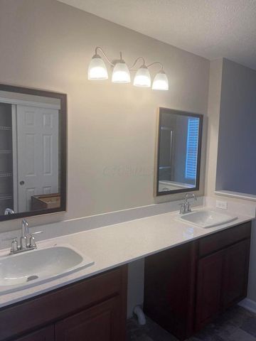 6613 Constitution Way, Powell, OH 43065